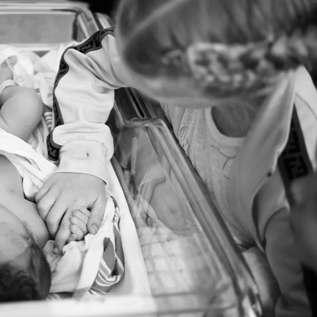 Джессика Симпсон показала фото новорожденной дочери