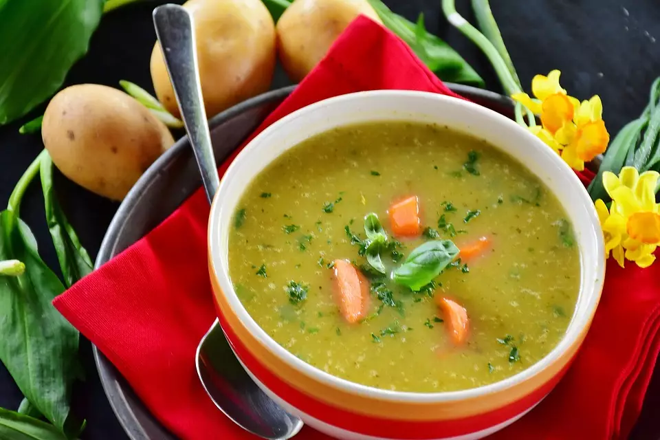 Картофельный суп с черемшой
