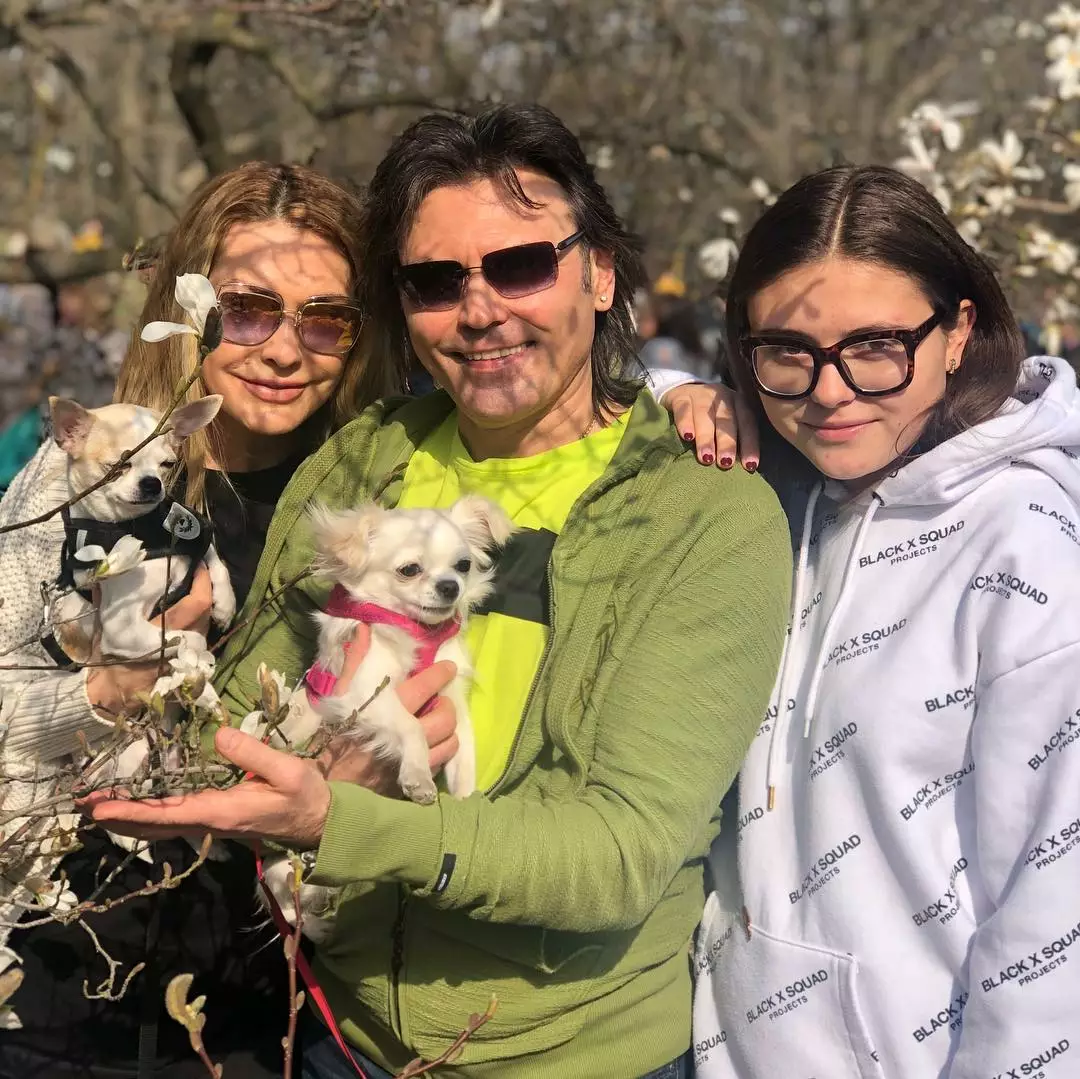 Ольга Сумская провела выходной с мужем Виталием Борисюком и дочерью Анной