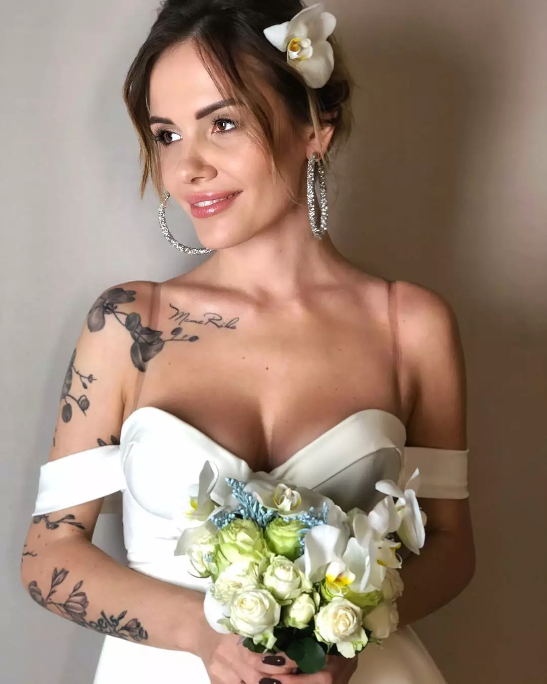 MamaRika заинтриговала фото в свадебном платье