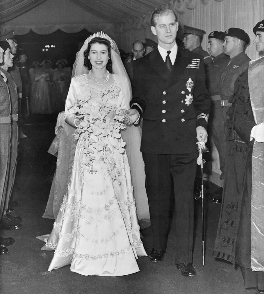 Королева Елизавета II и принц Филипп в день свадьбы
