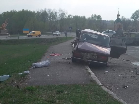 В Сумской области произошло страшное ДТП с четырьмя погибшими | Фото: Facebook