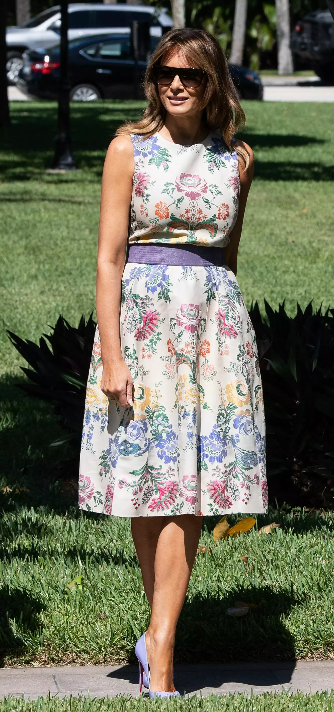 Мелания Трамп в цветочном платье Carolina Herrera