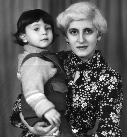 Маленький Владимир Зеленский с мамой