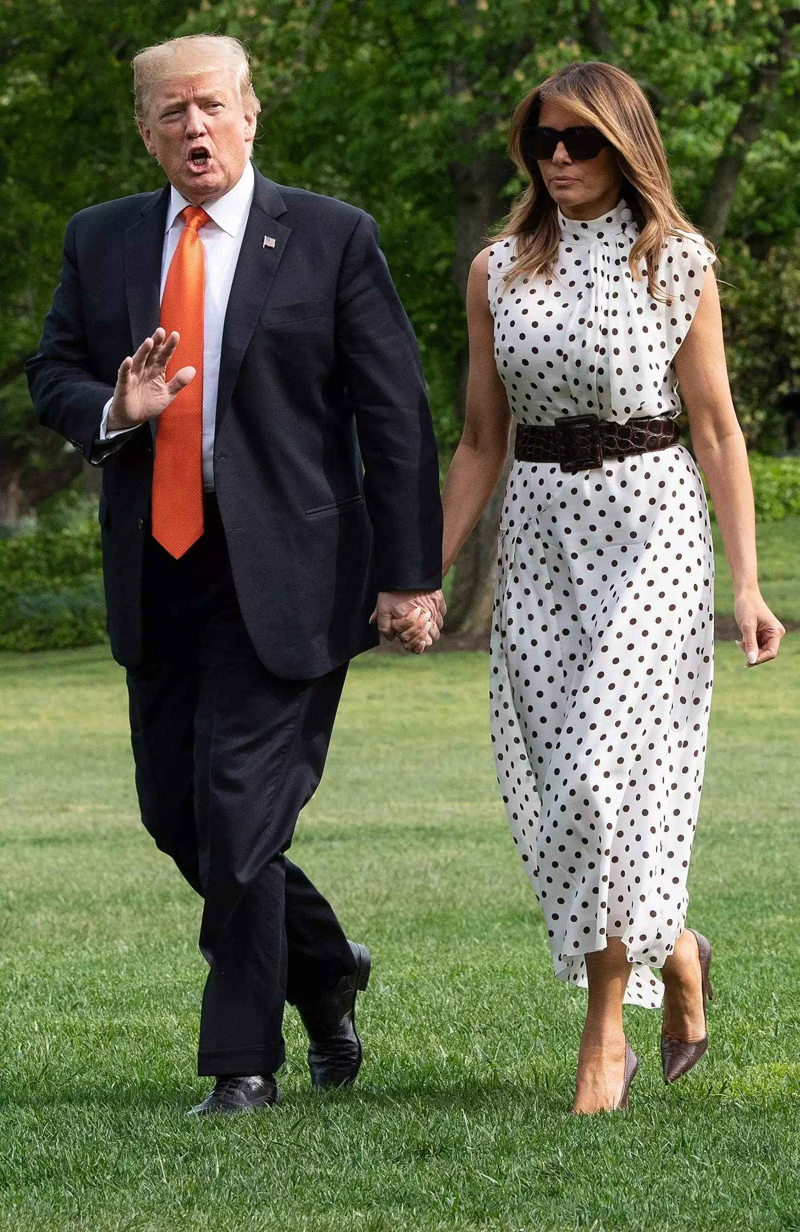 Мелания Трамп в платье с узором polka dot