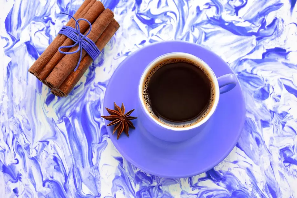 Корица может заменить сливки и сахар в кофе