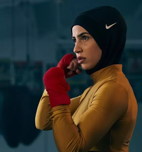 Спортивный хиджаб Nike