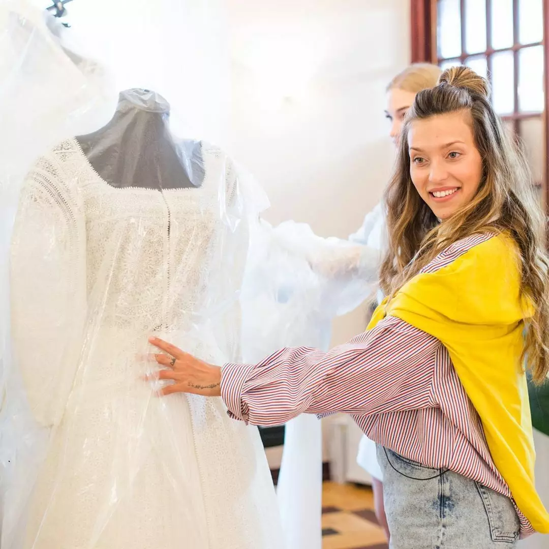 Регина Тодоренко выбирает свадебное платье