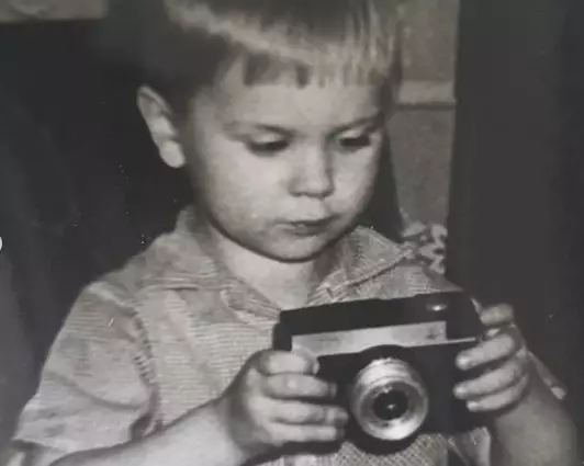 Дима Комаров с детства увлекался фотографией