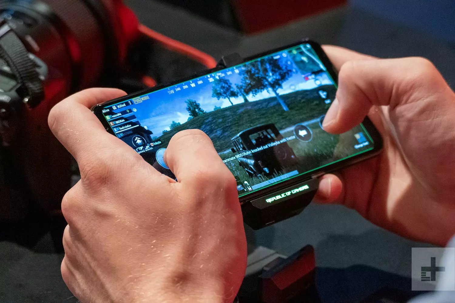 ASUS ROG Phone II выдерживает до 7 часов непрерывной игры в PUBG Mobile
