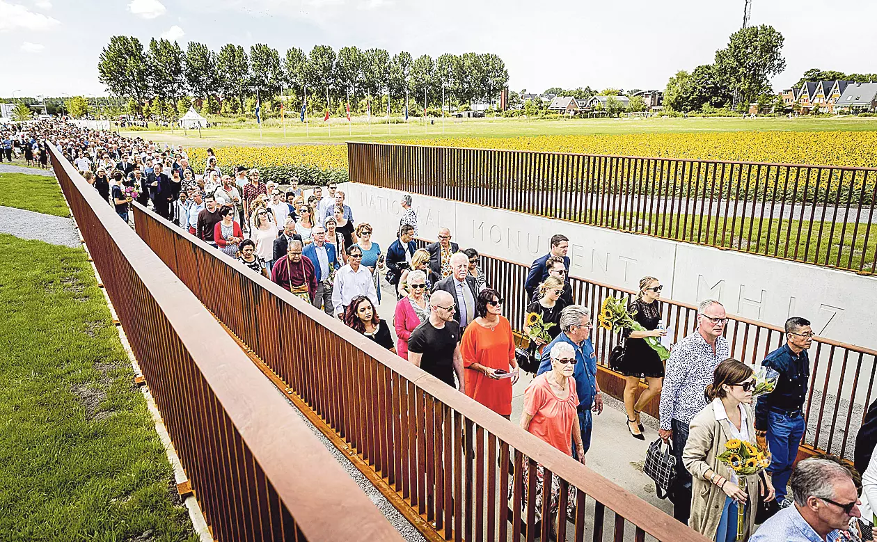 Парк пам'яті. 2017 року в Нідерландах відкрили меморіал на честь загиблих біля аеропорту Схіпхол