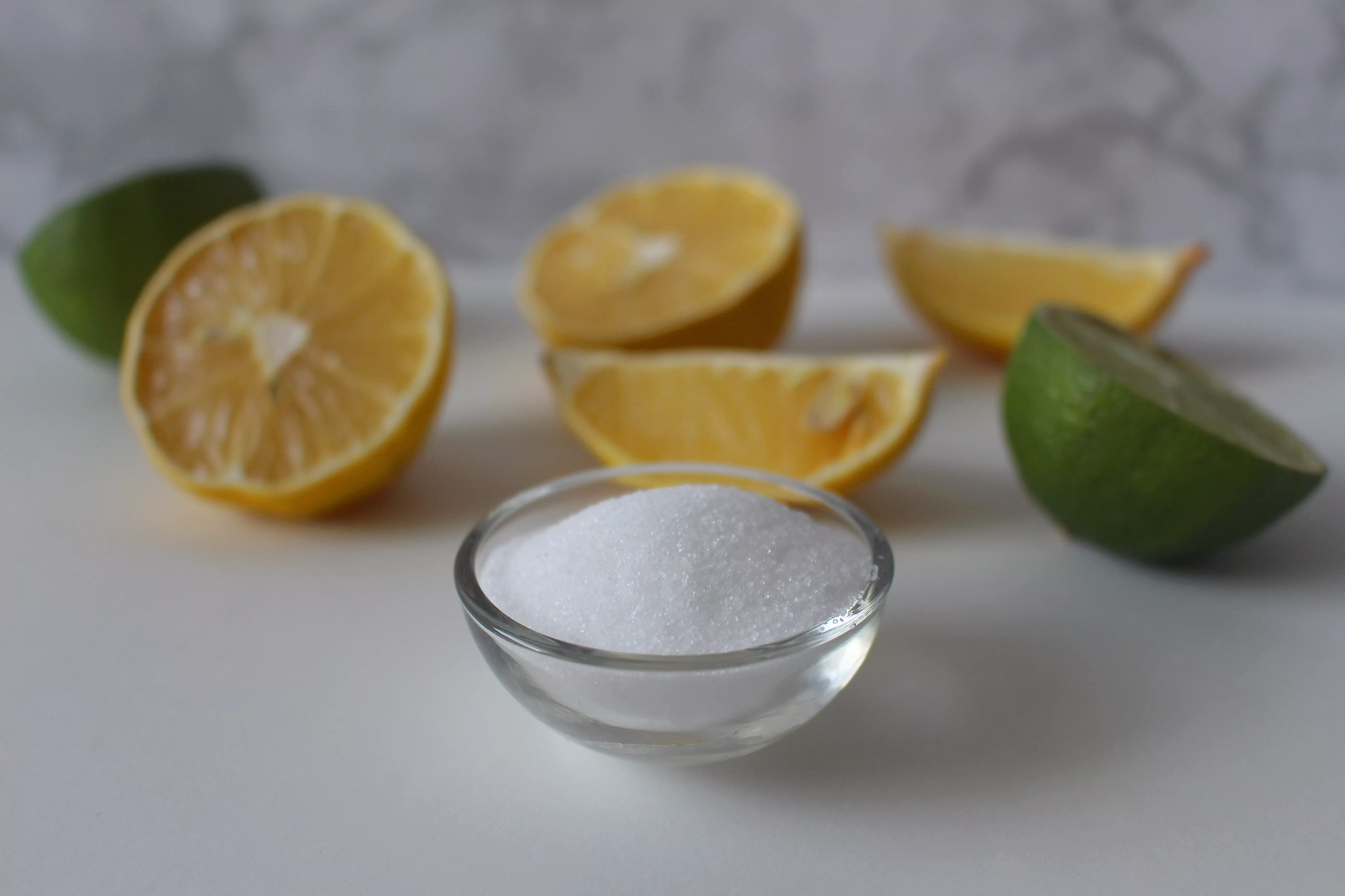 Лимонная кислота вредна для кожи и желудка