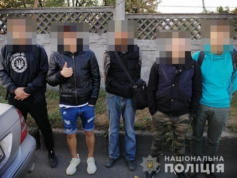В Киеве задержали бандитов, грабивших магазины