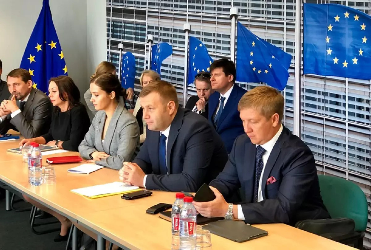 Андрей Коболев (крайний справа) Алексей Оржель (второй справа). Фото: Представительство Украины в ЕС / Facebook