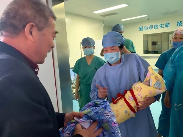 67-летняя Тянь Ин родила ребенка | Фото: AsiaWire