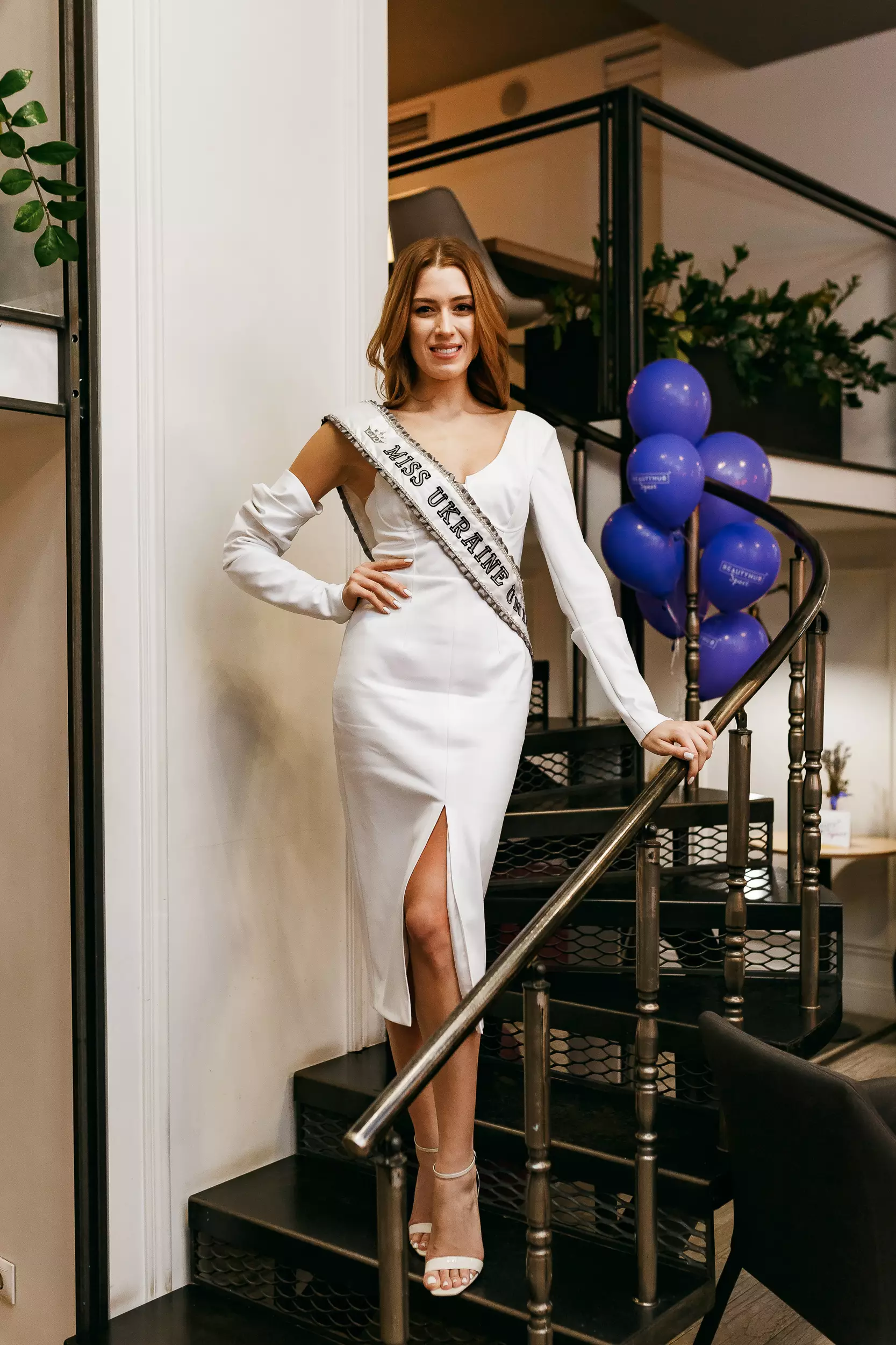 Представительница от Украины на конкурсе "Мисс Вселенная 2019"