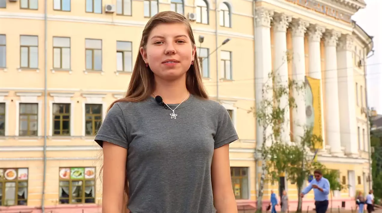 Яна – студентка Києво-Могилянської академії
