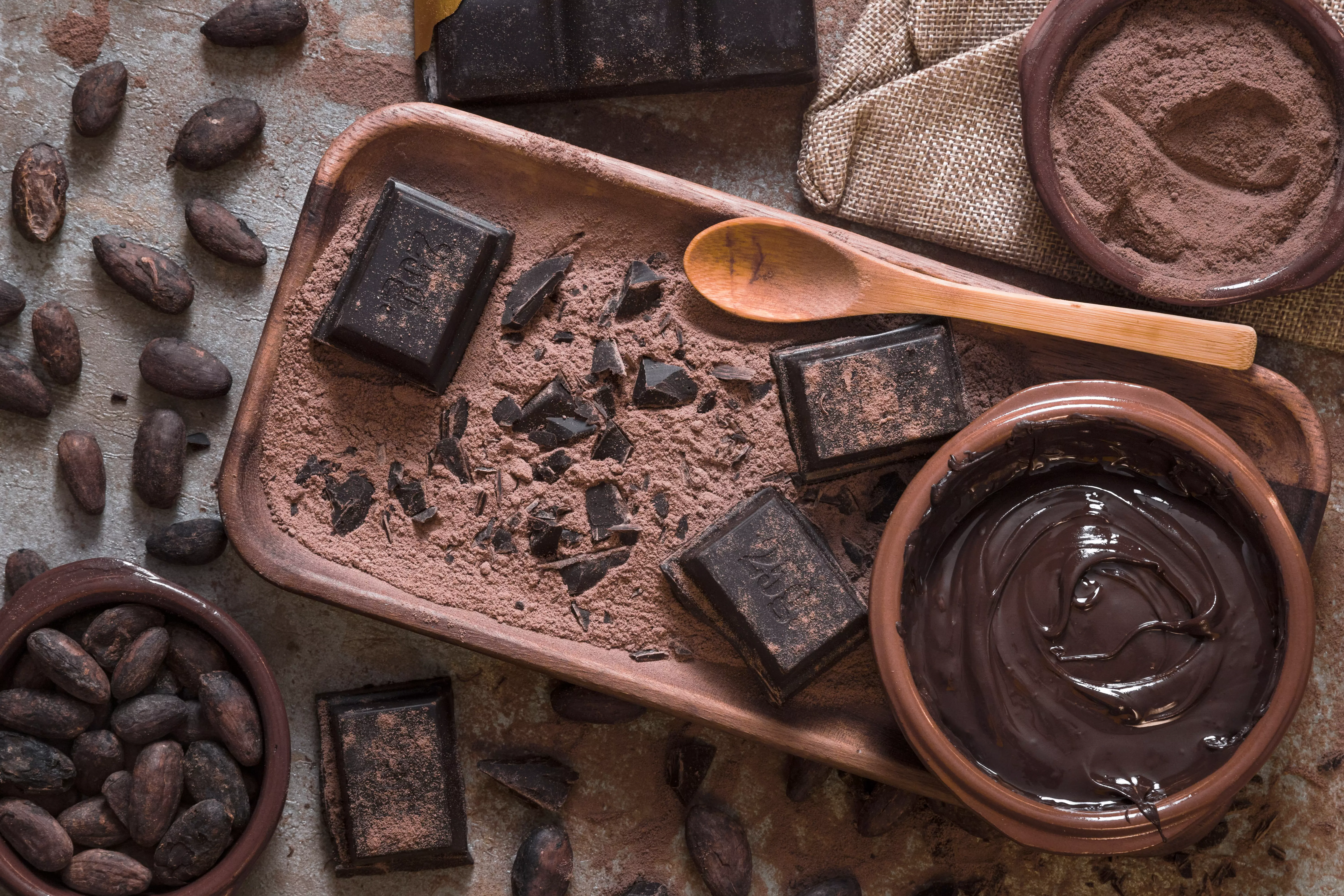 Овни – насичений шоколад з кавовими зернами