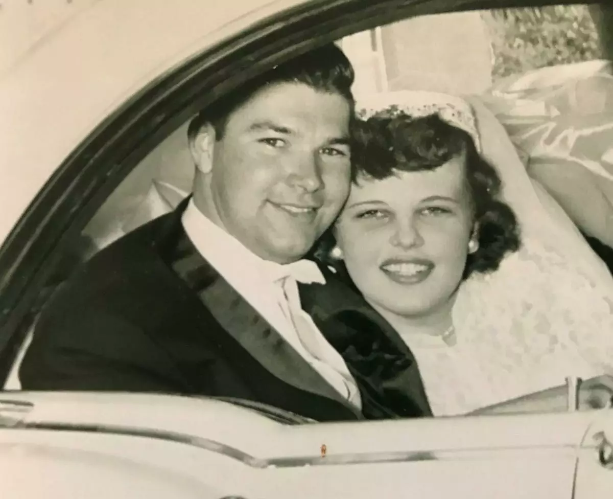 Джек и Гарриет поженились 5 мая 1956 года
