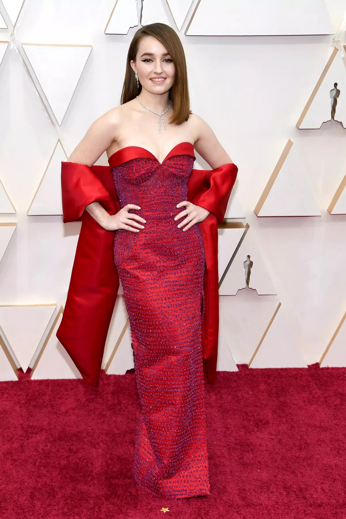 Кейтлин Девер на красной дорожке церемонии "Оскар-2020"