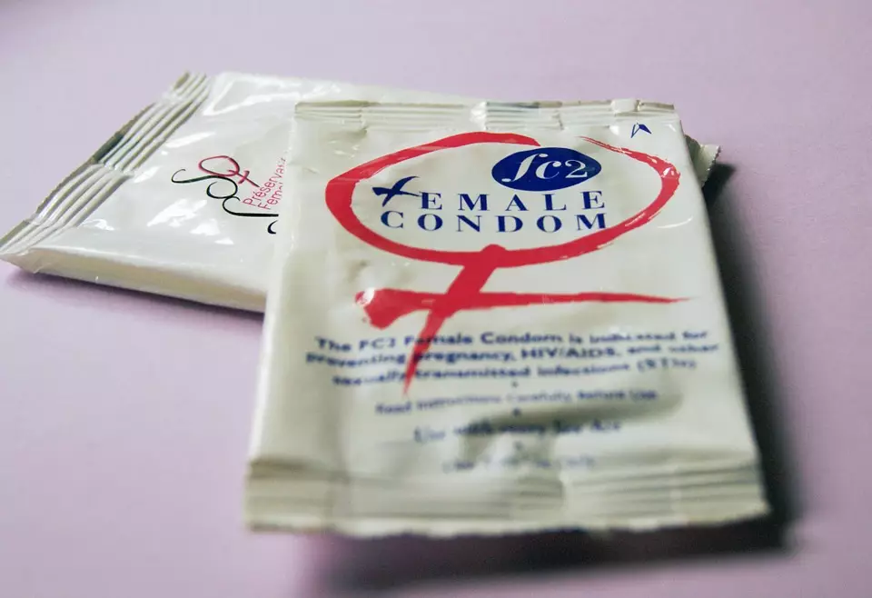 Жіночі презервативи