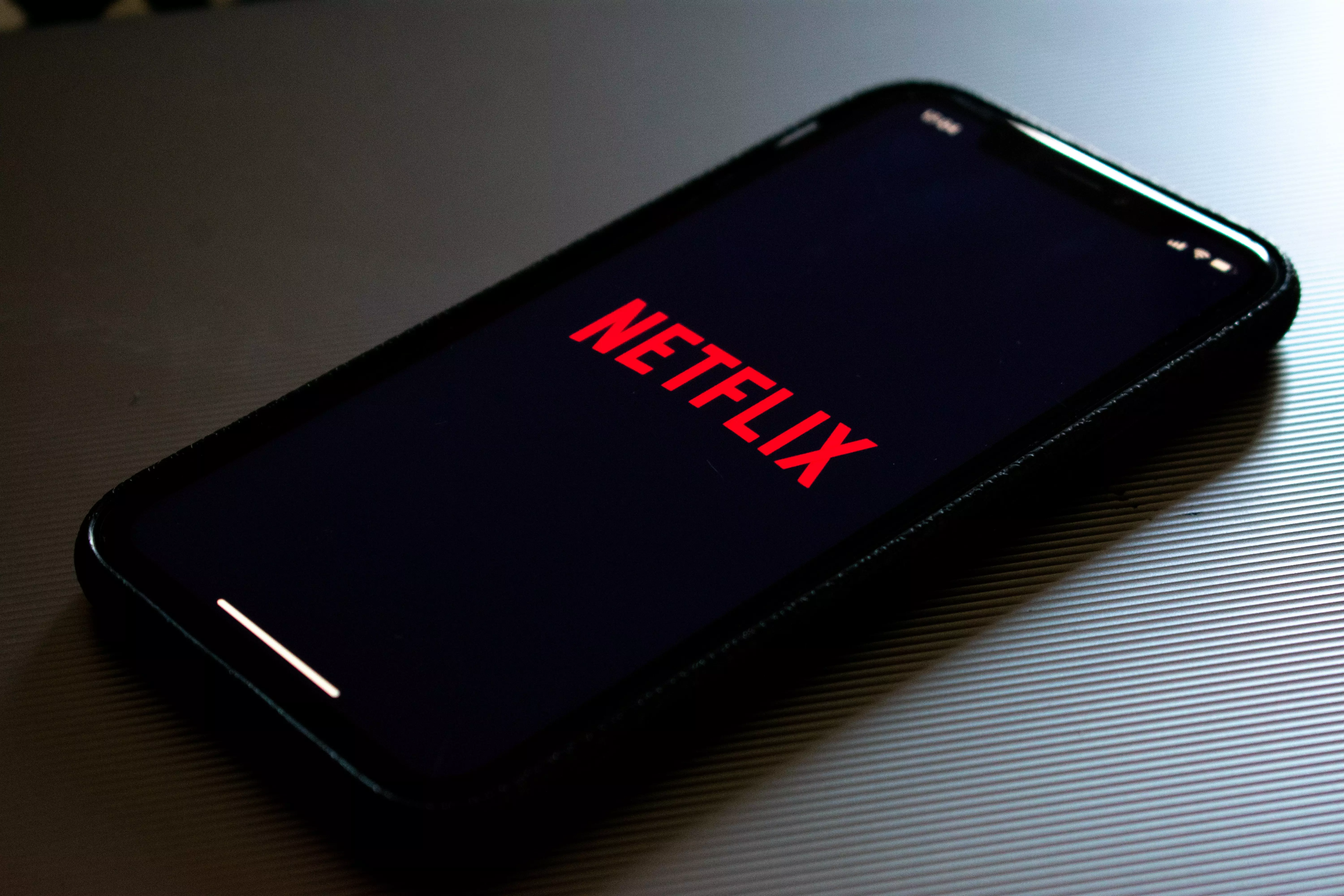 Використовувати Netflix на смартфоні – не найкраща ідея
