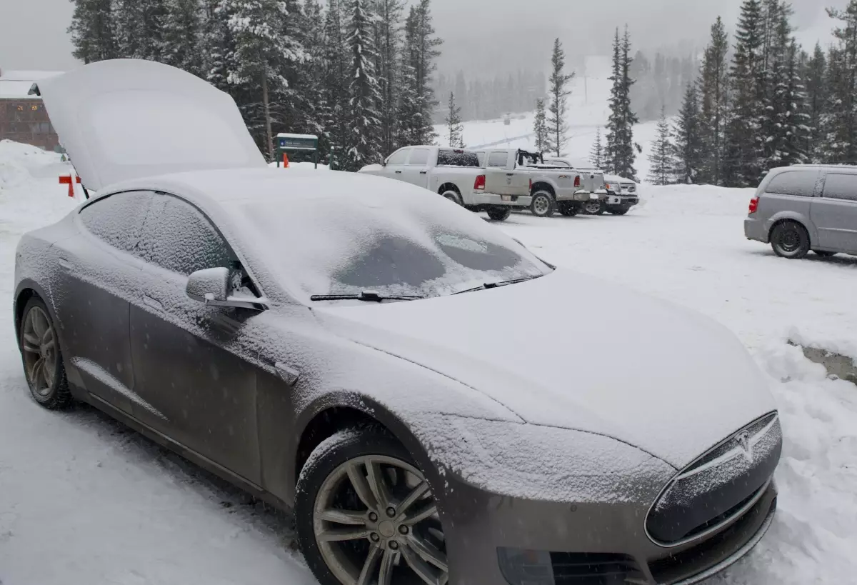 Прогреть Tesla зимой – задача непростая
