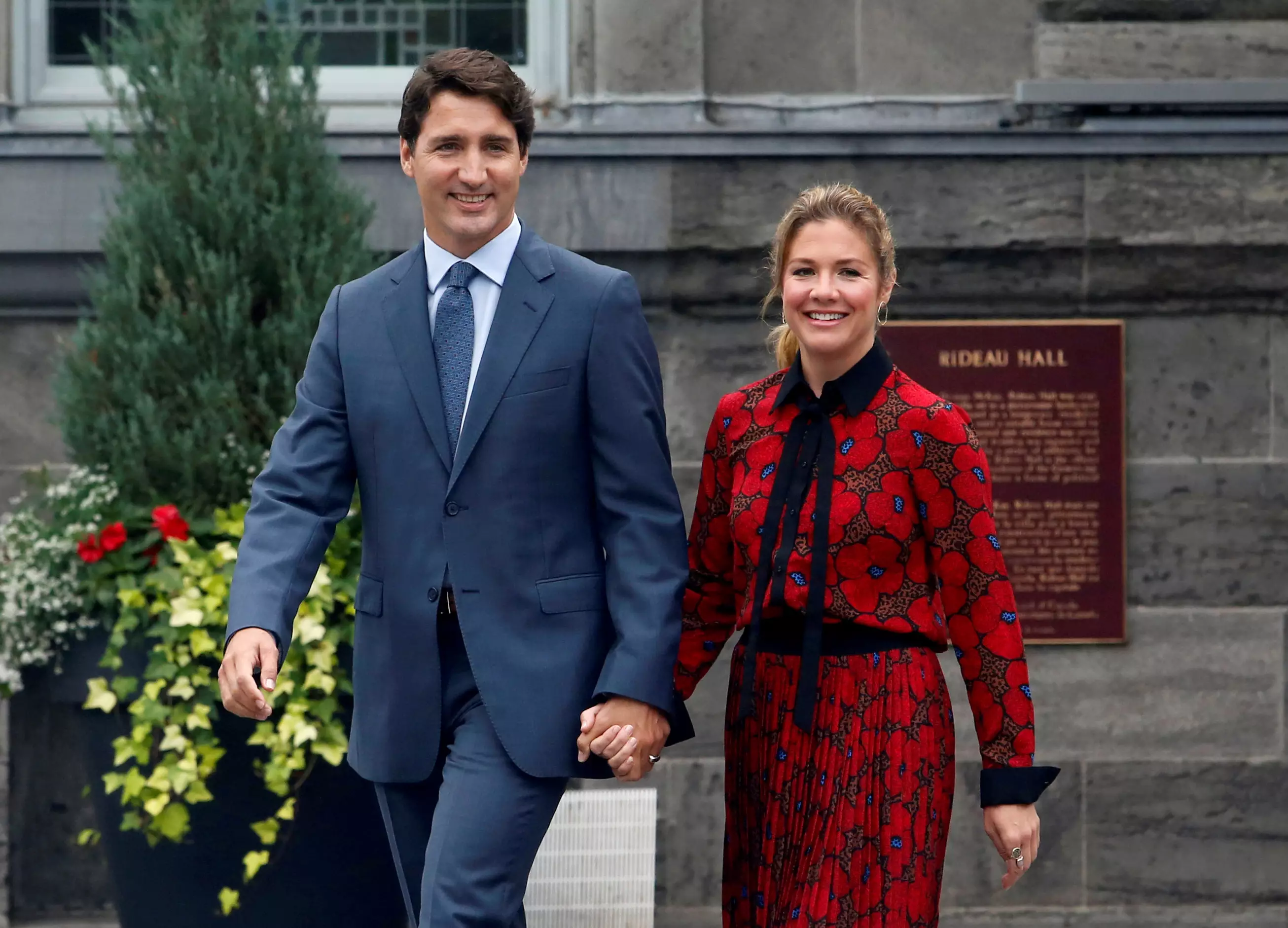 Семья премьер министра. Премьер-министр Канады Джастин Трюдо. Премьер-министр Канады Джастин Трюдо жена. Джастин Трюдо с женой. Софи Грегуар-Трюдо.