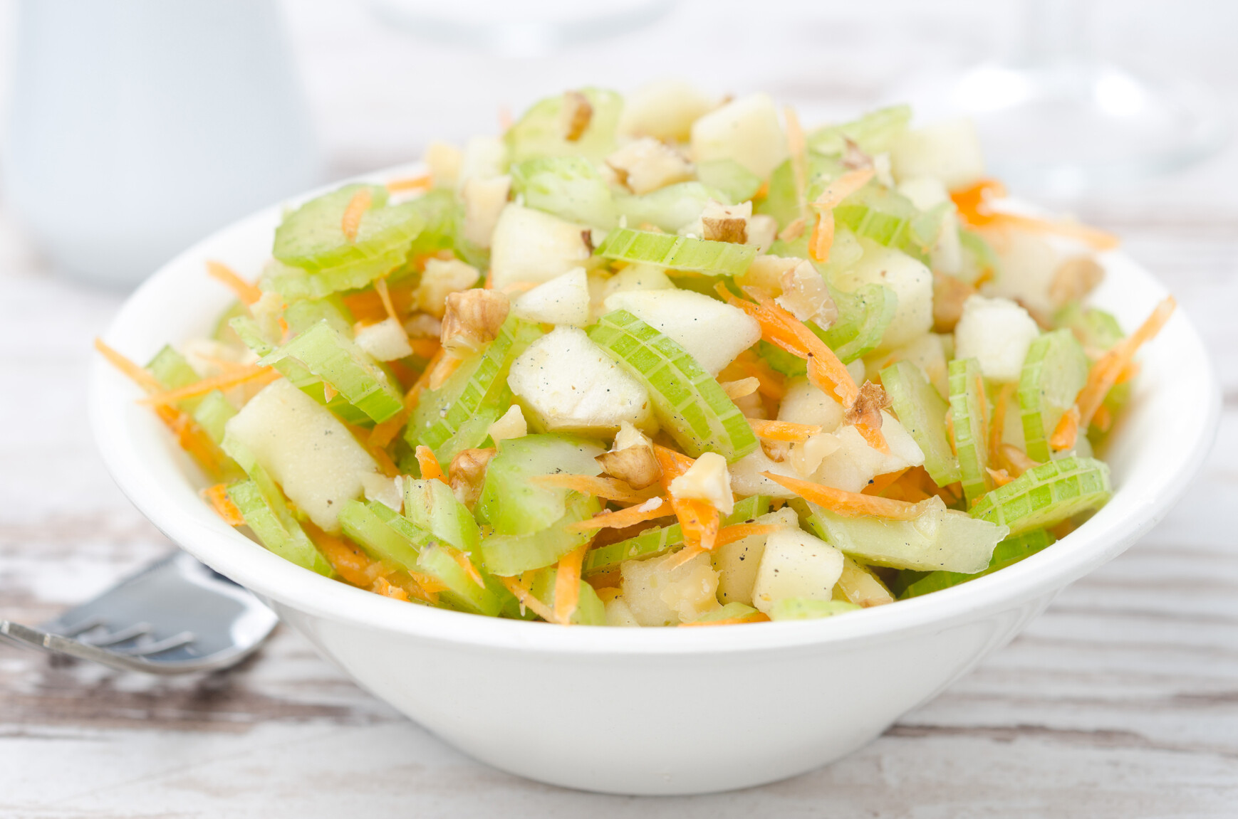 Рецепт салата из сельдерея и яблок