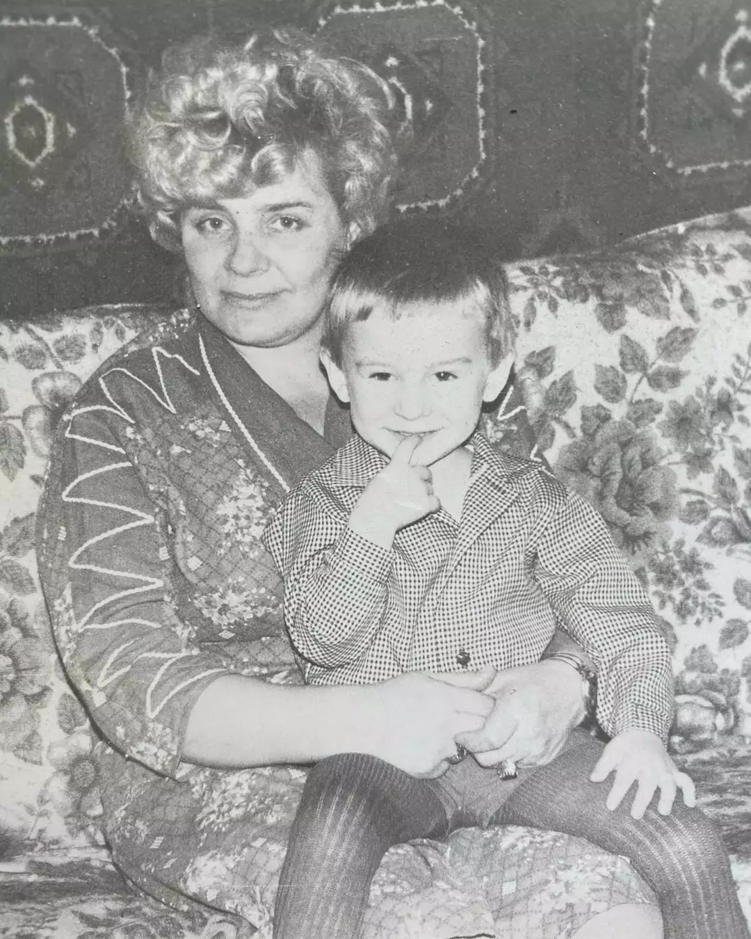 Алан Бадоев с мамой Антониной