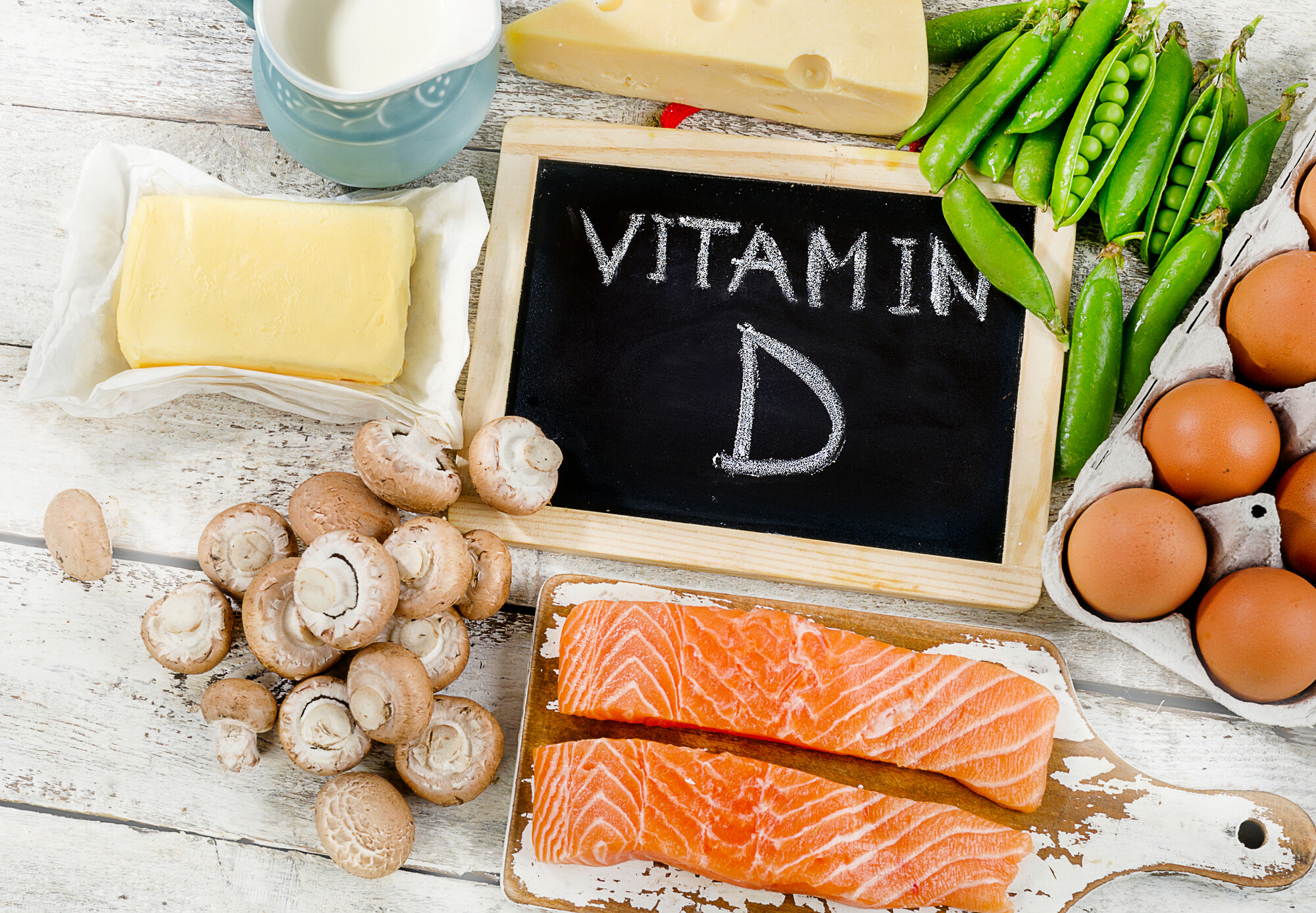 Вітамін D найбільше міститься в морській рибі, а також яйцях та молочних продуктах