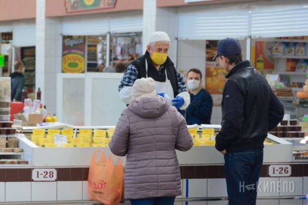 В Харькове открылись продуктовые рынки | Фото: Накипело