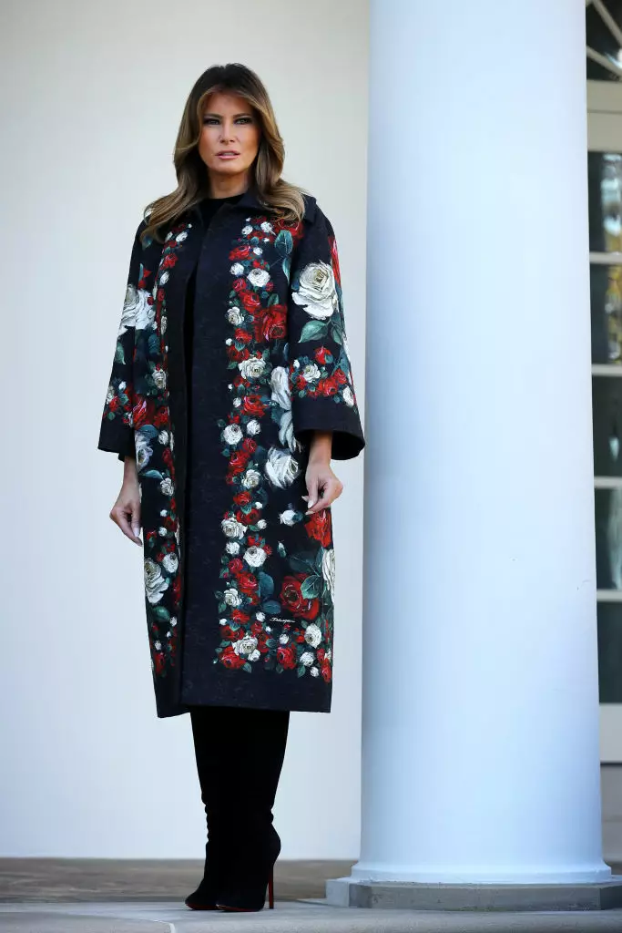 Мелания Трамп в пальто от Dolce&Gabbana