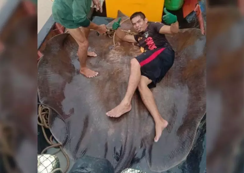 Рыбаки выловили рыбу весом 280 кг