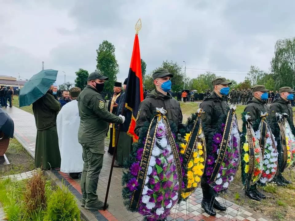 Похороны расстрелянных в Новоселице