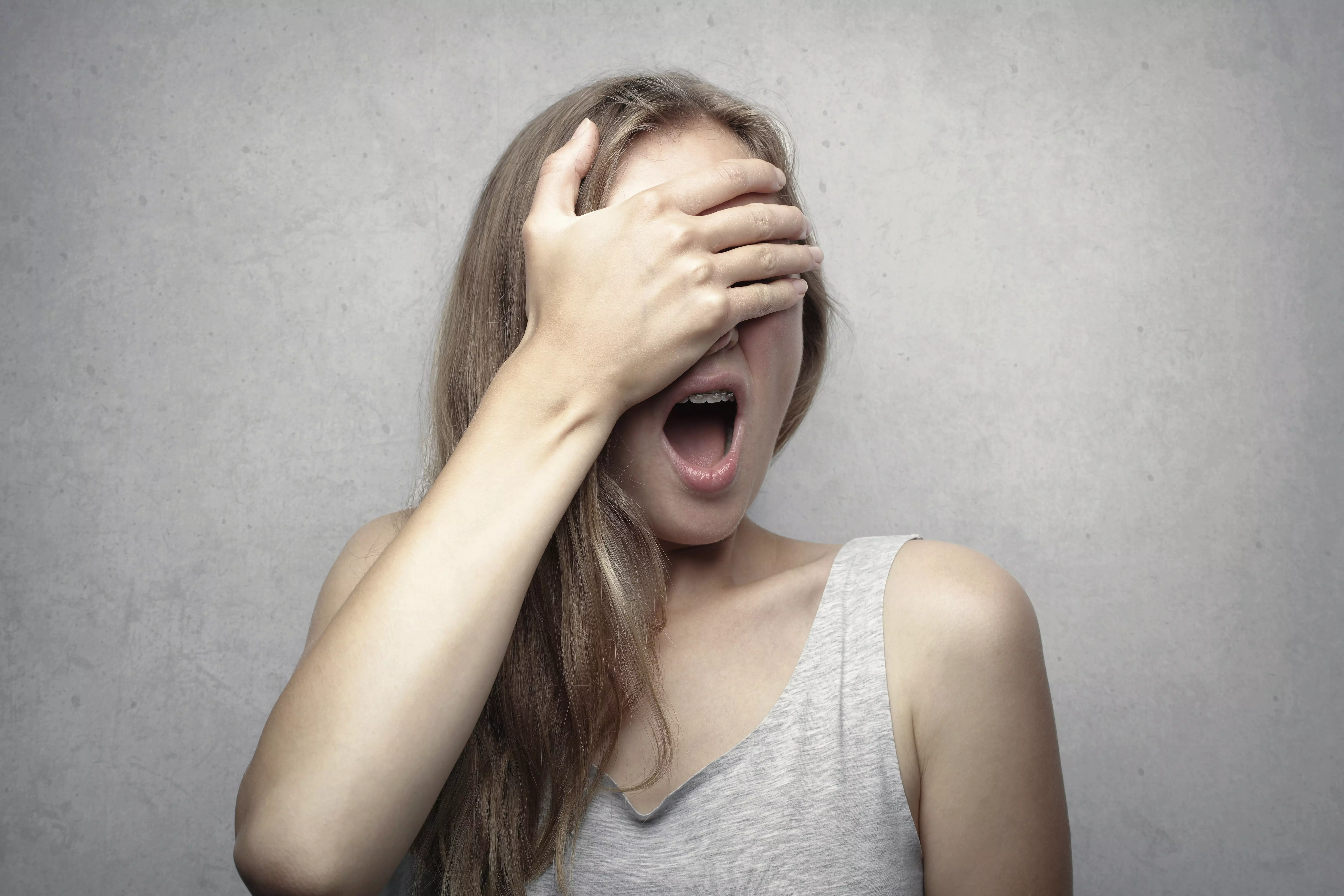 Почему болит голова – основные принципы психосоматики