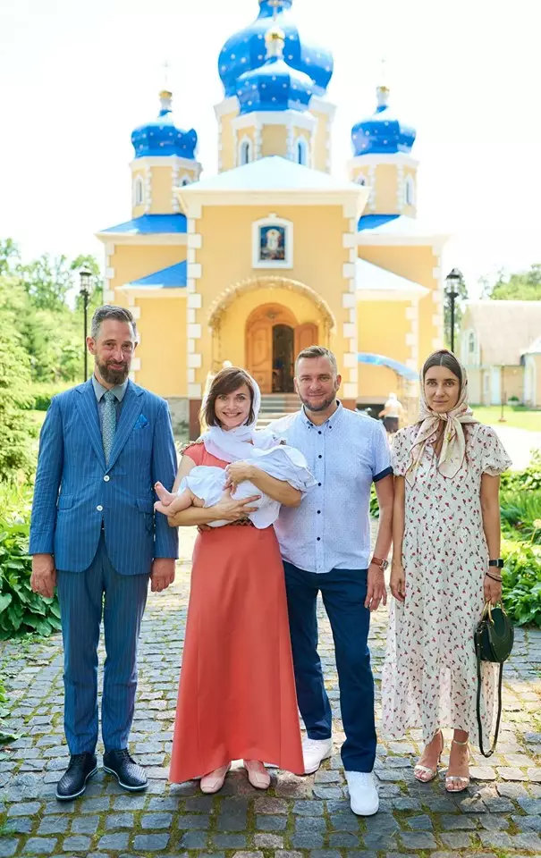 Телеведуча Анна Панова хрестила доньку