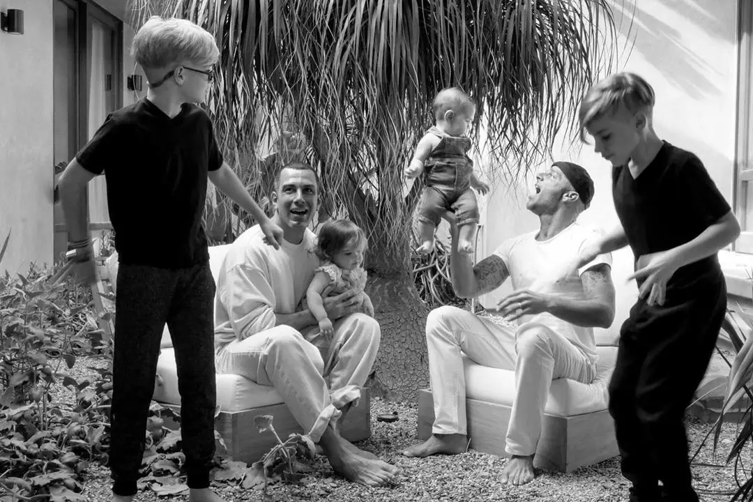 Рики Мартин со своей семьей