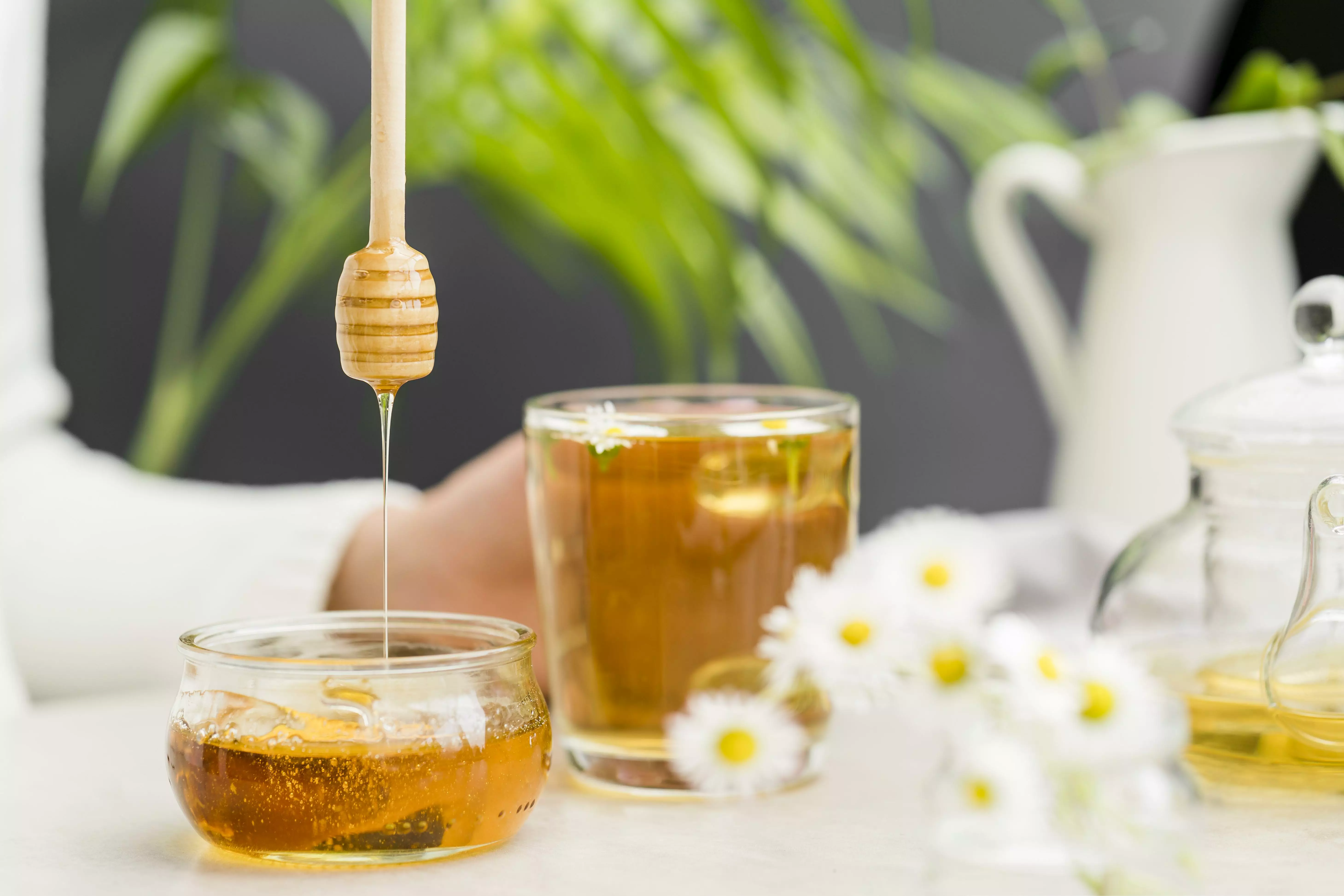 Мед – досить калорійний продукт 