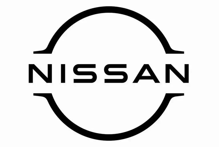 Новий плоский дизайн логотипу Nissan