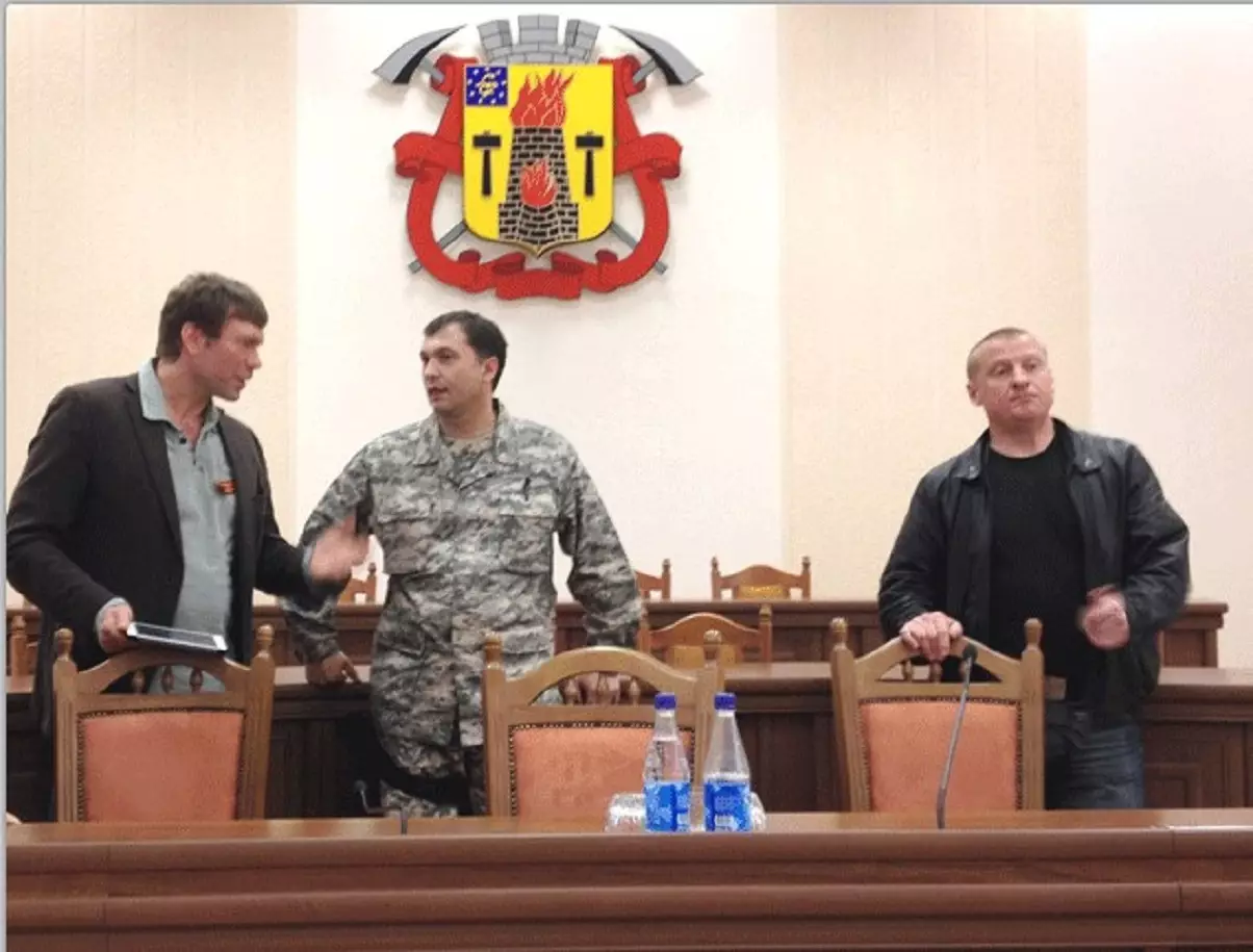 Валерий Болотов (в центре), Андрей Андреев (справа). Фото: myrotvorets.center