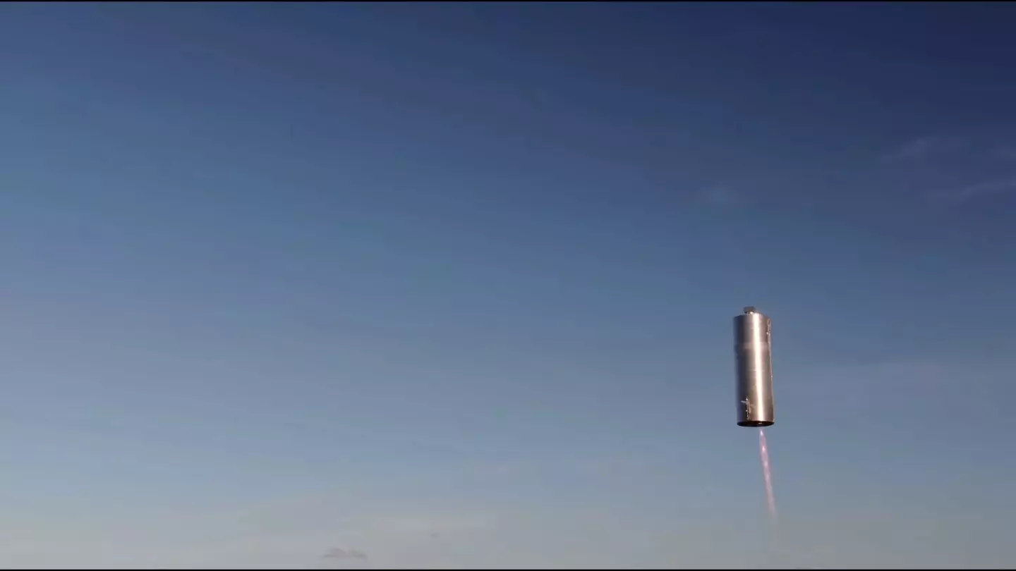 Starship на максимальной высоте в 150 метров