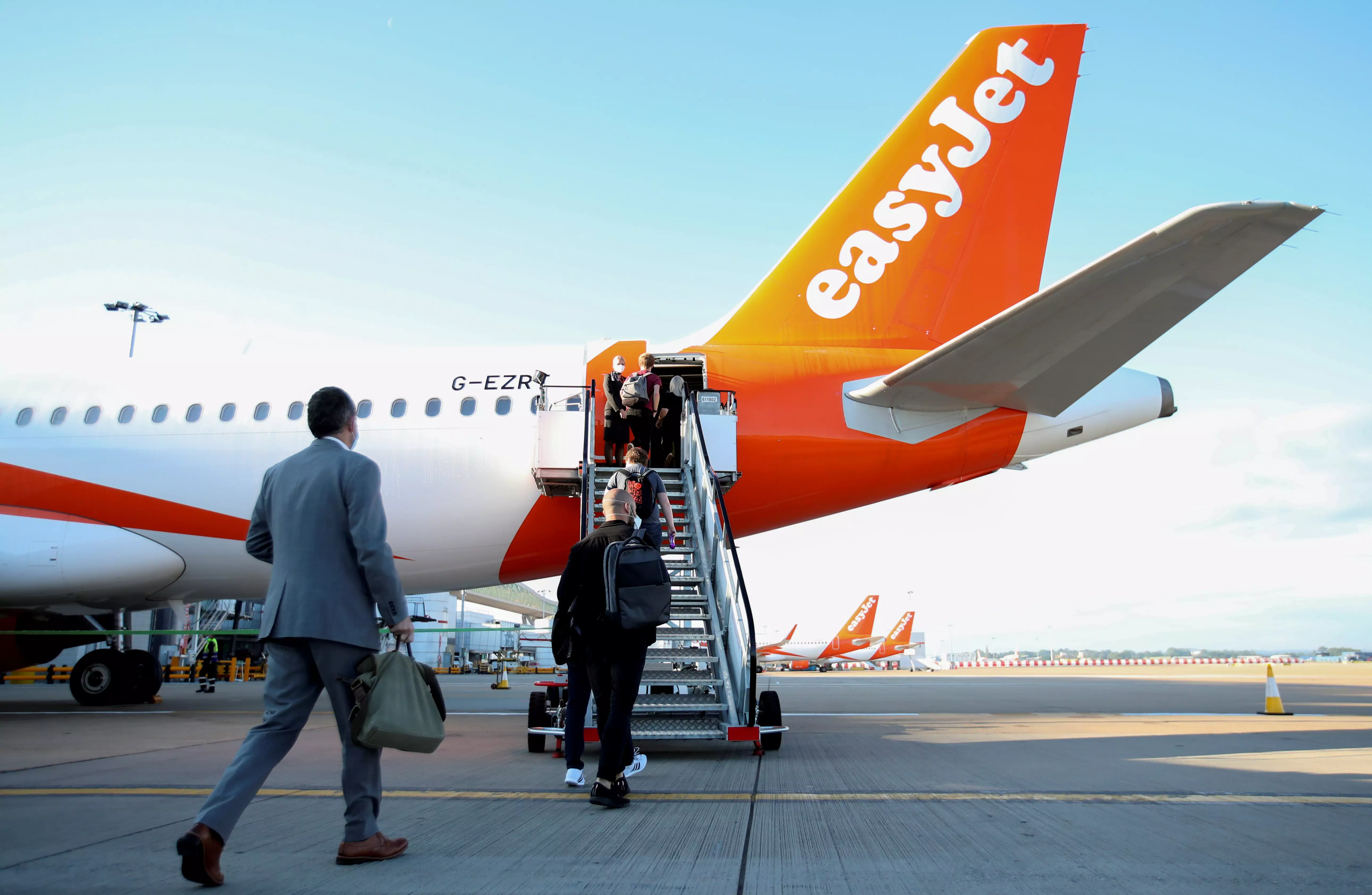 Европейский лоукостер easyJet может начать полеты из Италии в Украину