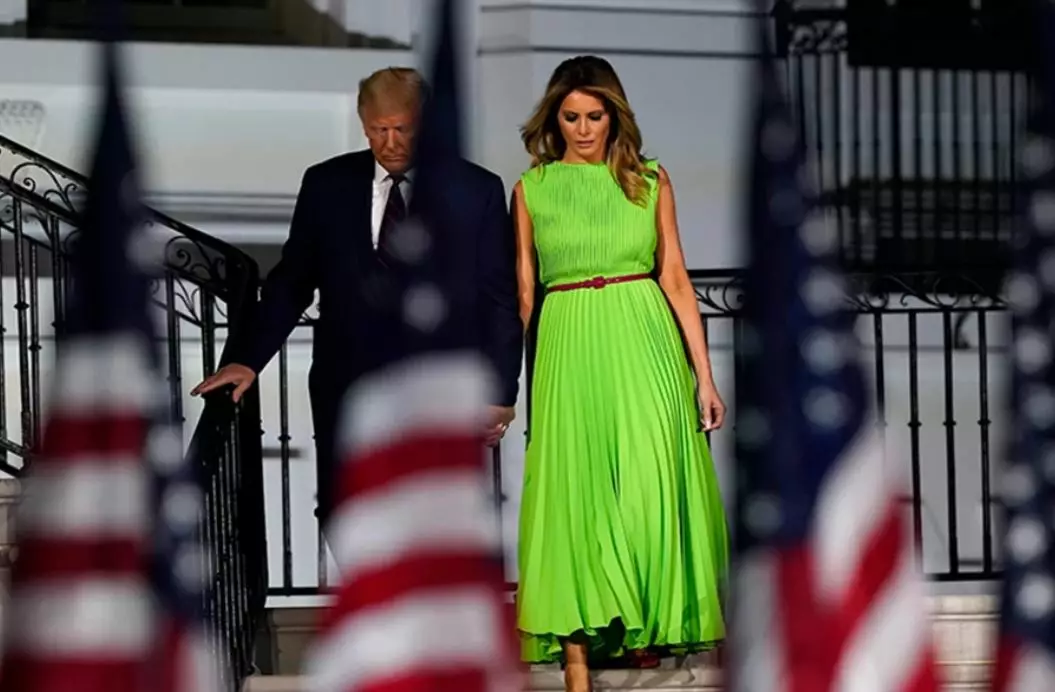 Зеленое платье Мелании Трамп стало мемом