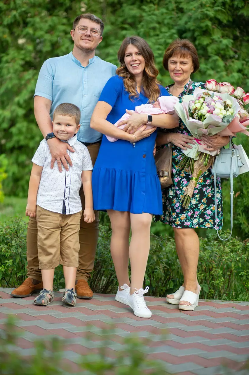 Ірина Хоменко з родиною