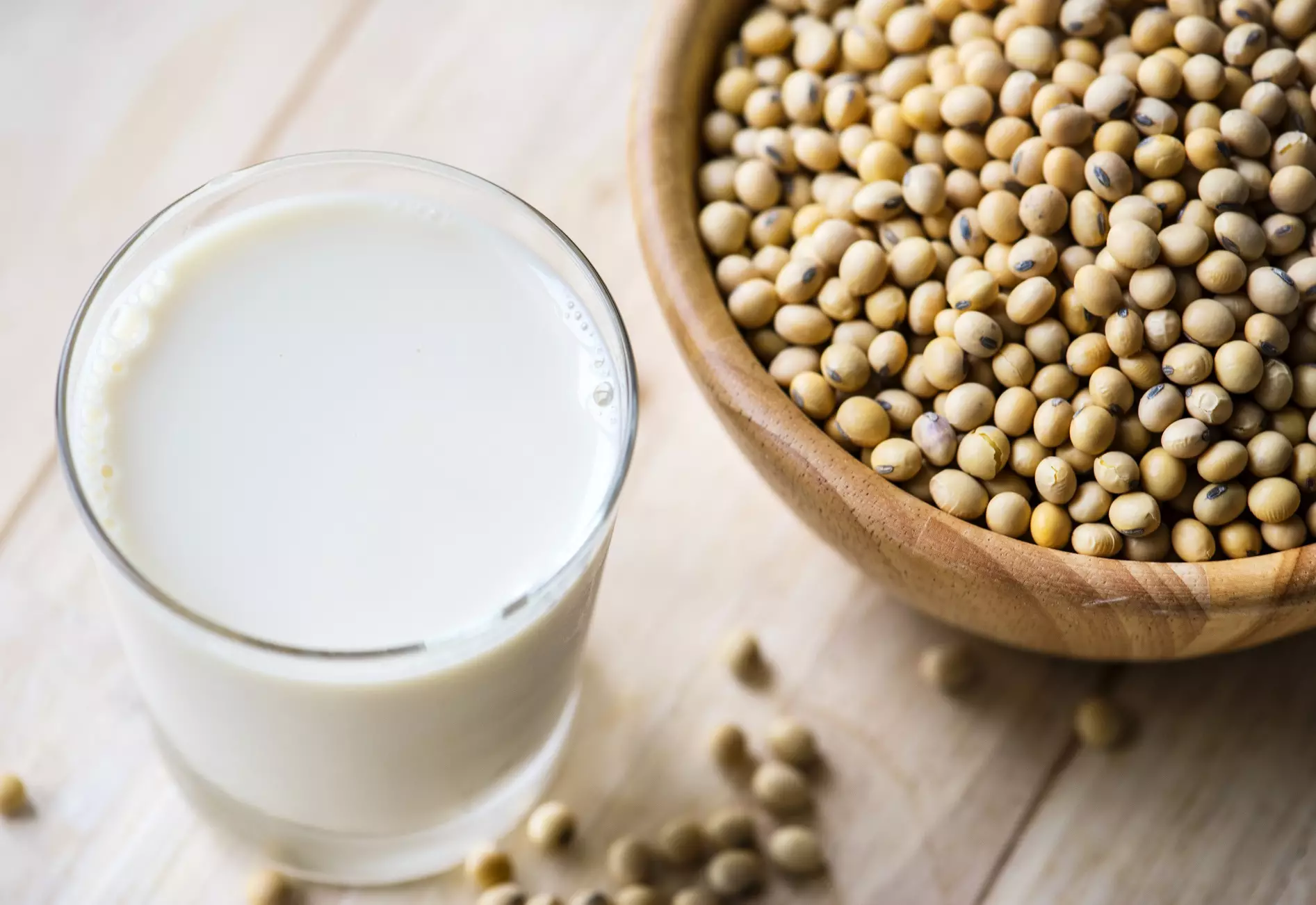Растительное молоко нужно пить в умеренных количествах