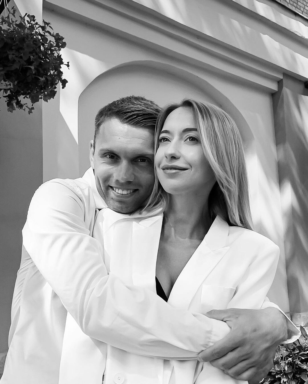 Гравець Динамо Караваєв і його нова дружина - фото, подробиці особистого  життя | Футбол СЬОГОДНІ