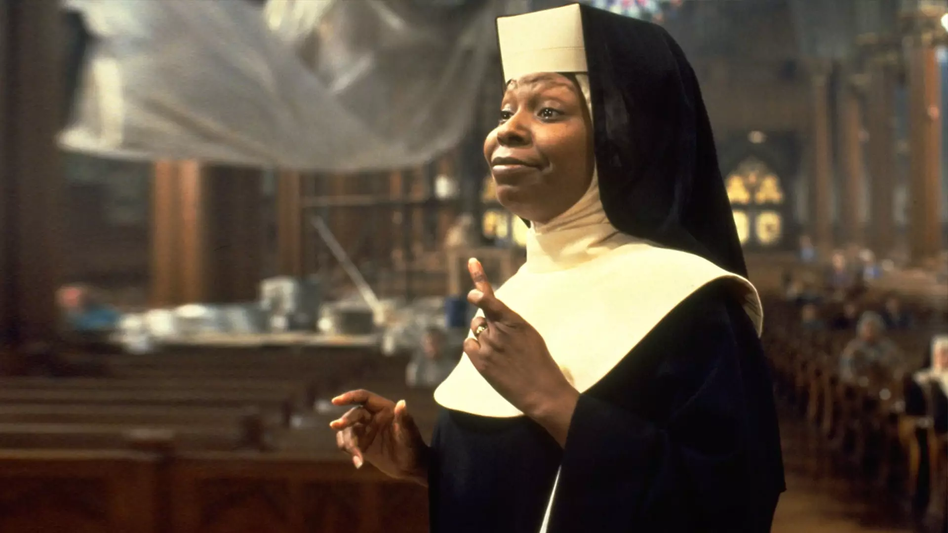 Кадр из фильма "Действуй, сестра" (1992)