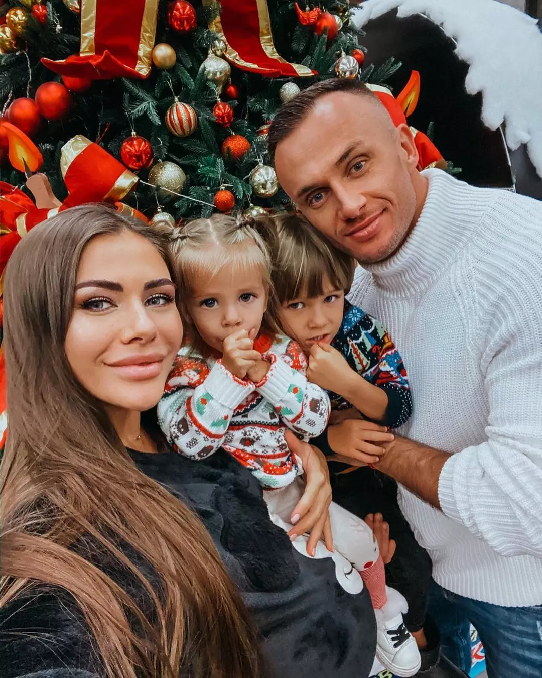 Дмитрий и София Стужук с детьми