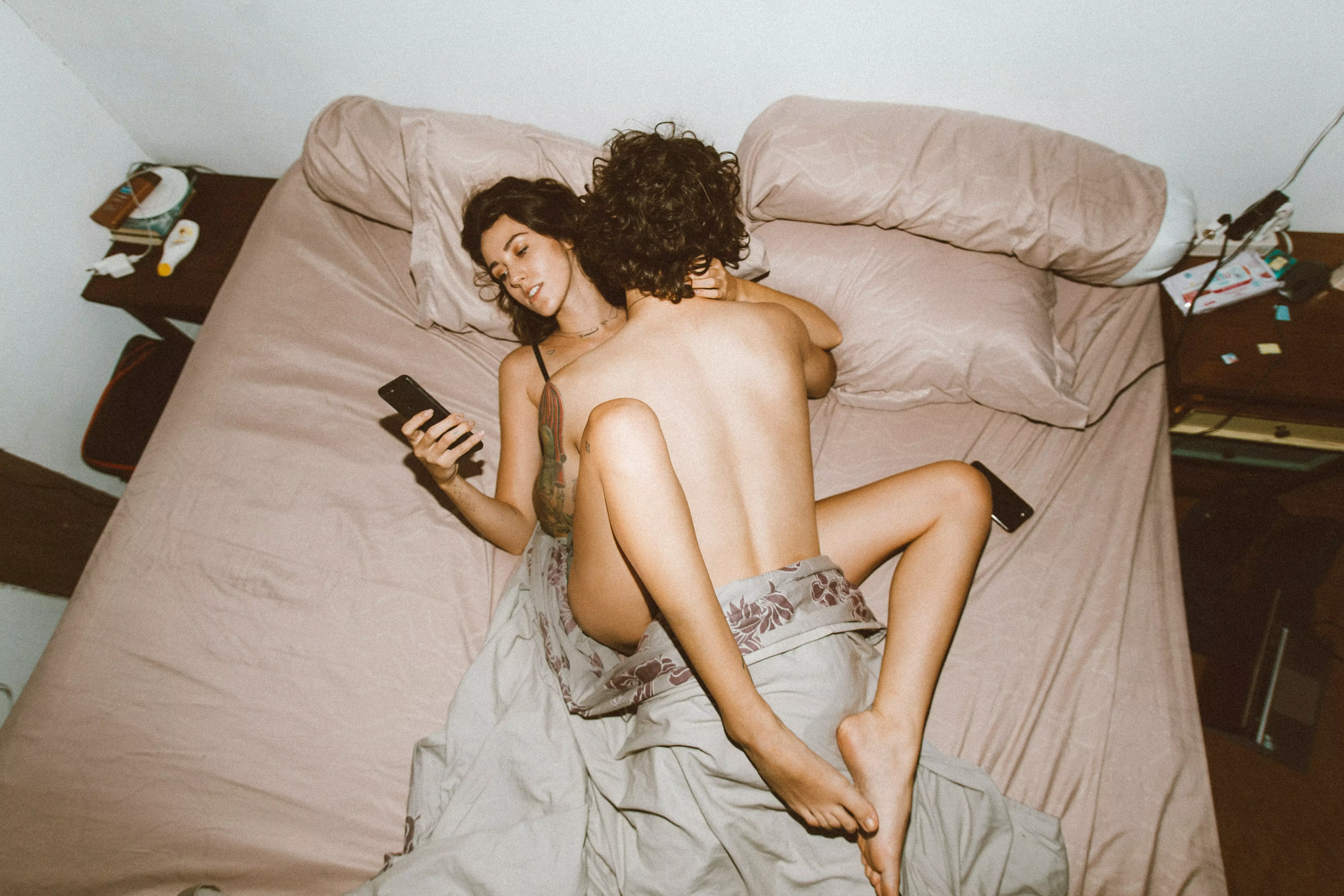 Что делать, если ваши интимные снимки попали в Интернет